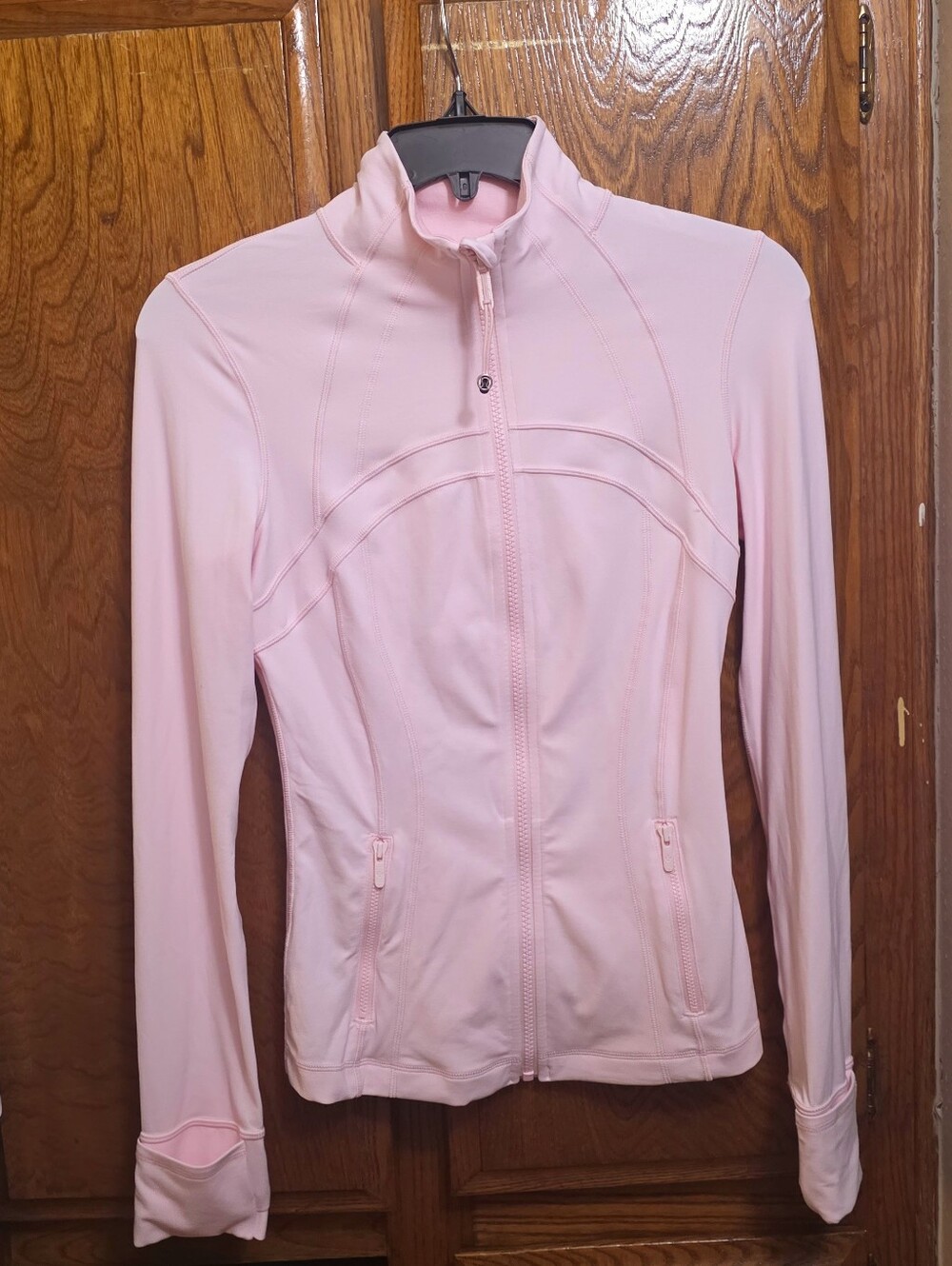 NWOT LULULEMON Strawberry Milkshake define Jacket Size 4 SOLD OUT AND RARE!